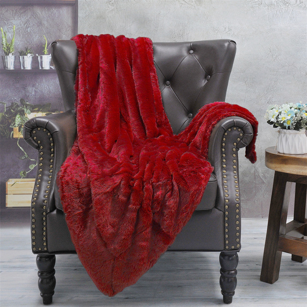 Double Sided Over-Sized Faux Fur Throw Blanket, Chili Red, 50''x70''