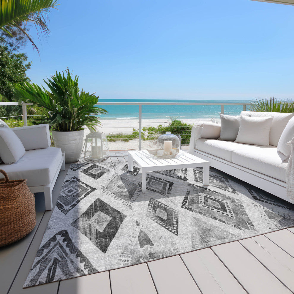 Machine Washable Indoor/Outdoor Chantille ACN1861 Gray 5' x 7'6" Rug