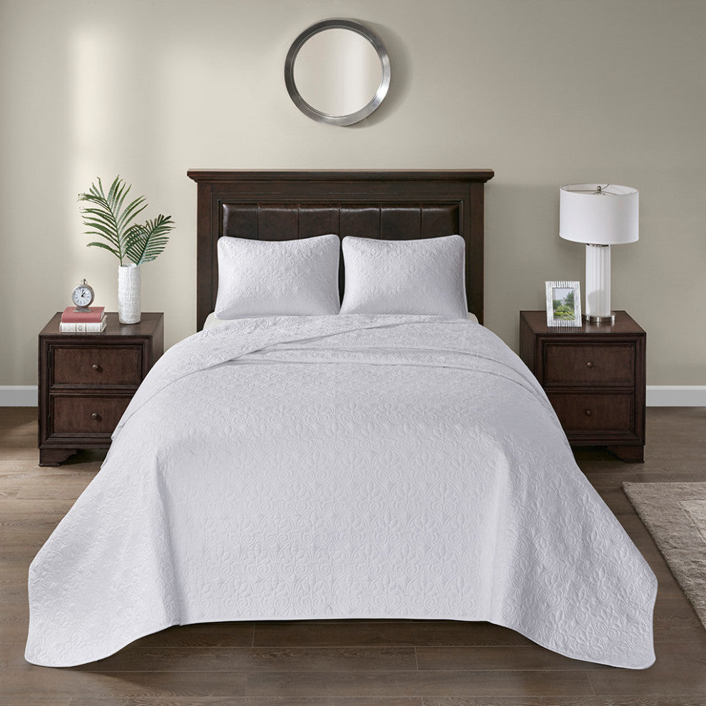 Madison Park Quebec Reversible Bedspread Set, White