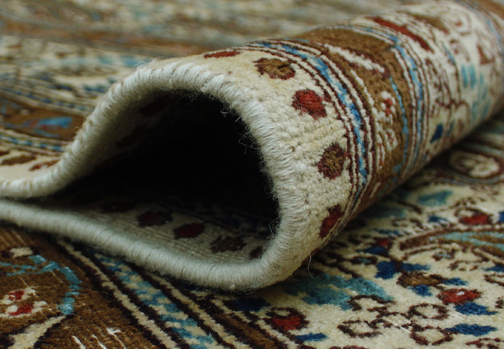 Fine Vintage Amber Ivory Rug