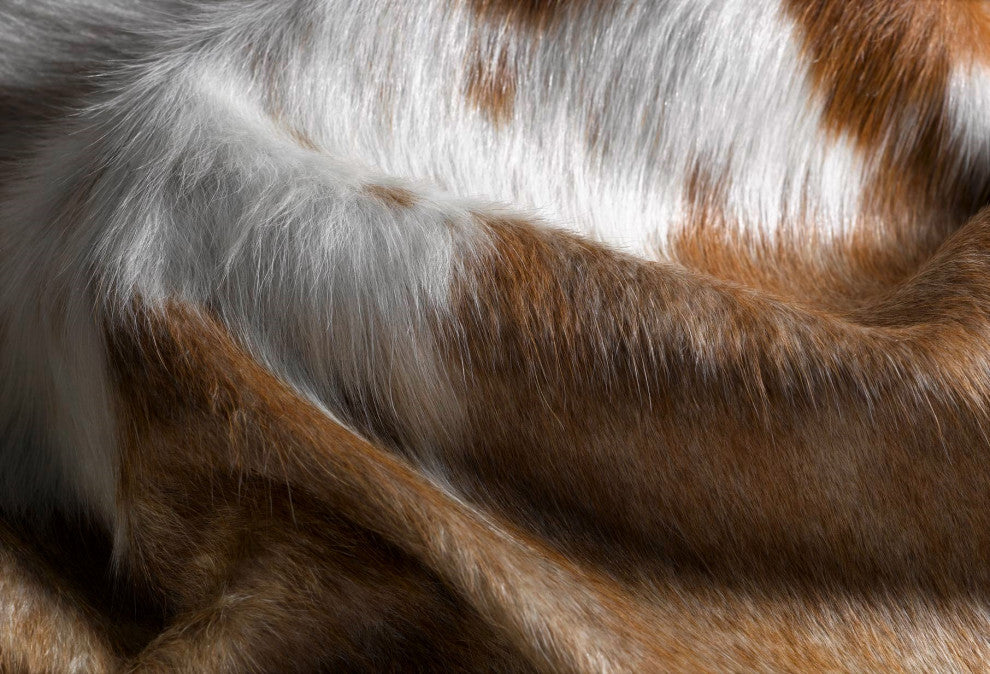 Natural Kobe Cowhide Rug, 6'x7', Brown and White