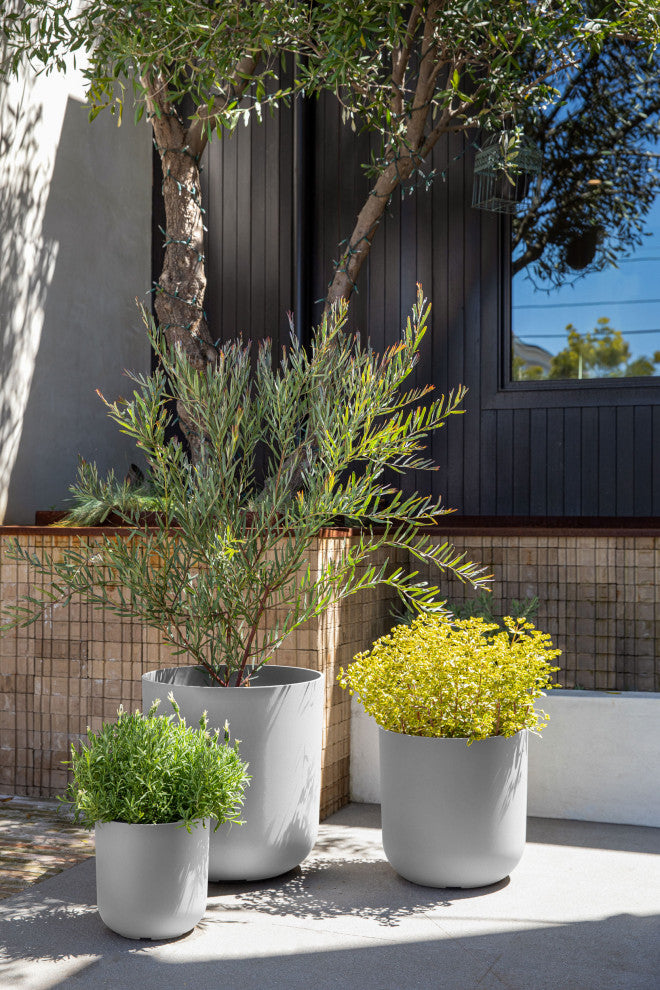 Veradek Mason Series Kona Planter Set of 3 Cluster, White