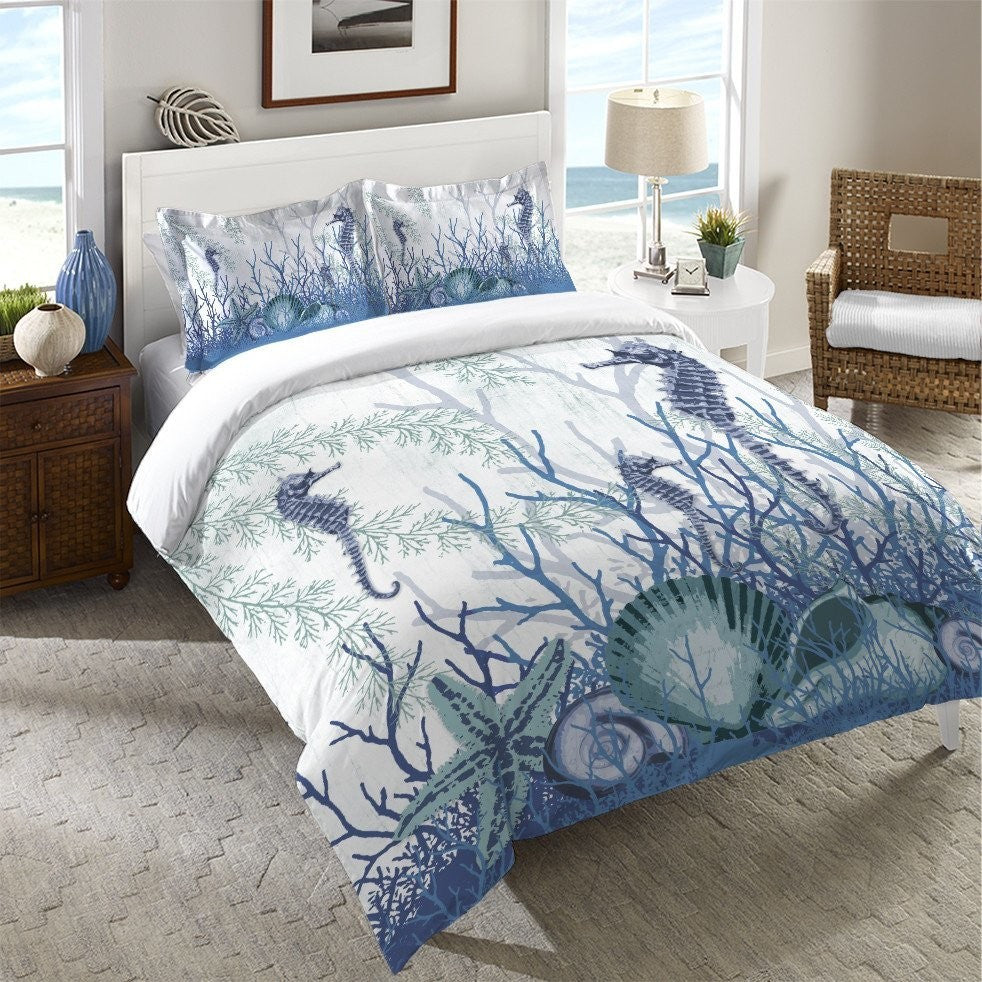 Laural Home Aquatic Seahorses and Sea Shells Standard Duvet Sham