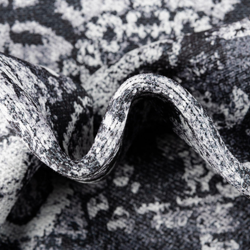 Unique Loom Renaissance Roma Area Rug