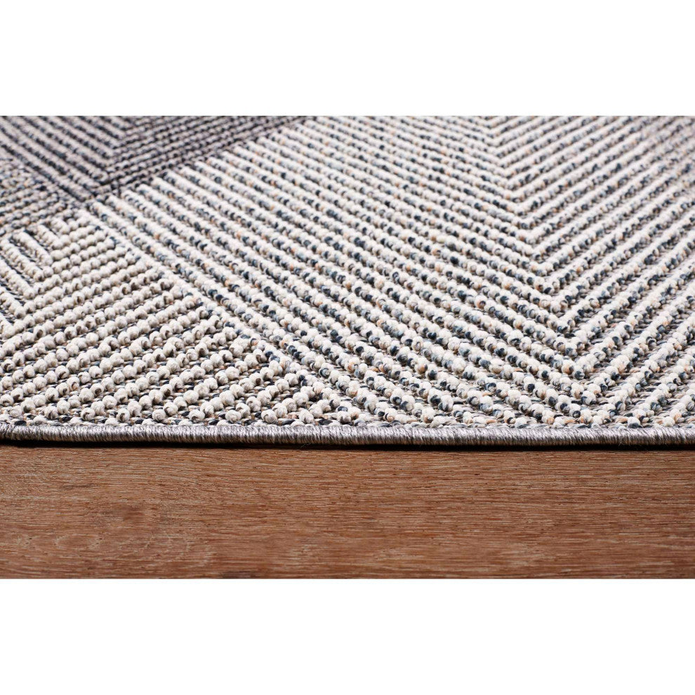 Resort Abstract Indoor/Outdoor Area Rug, Gray, 3'3"x5'