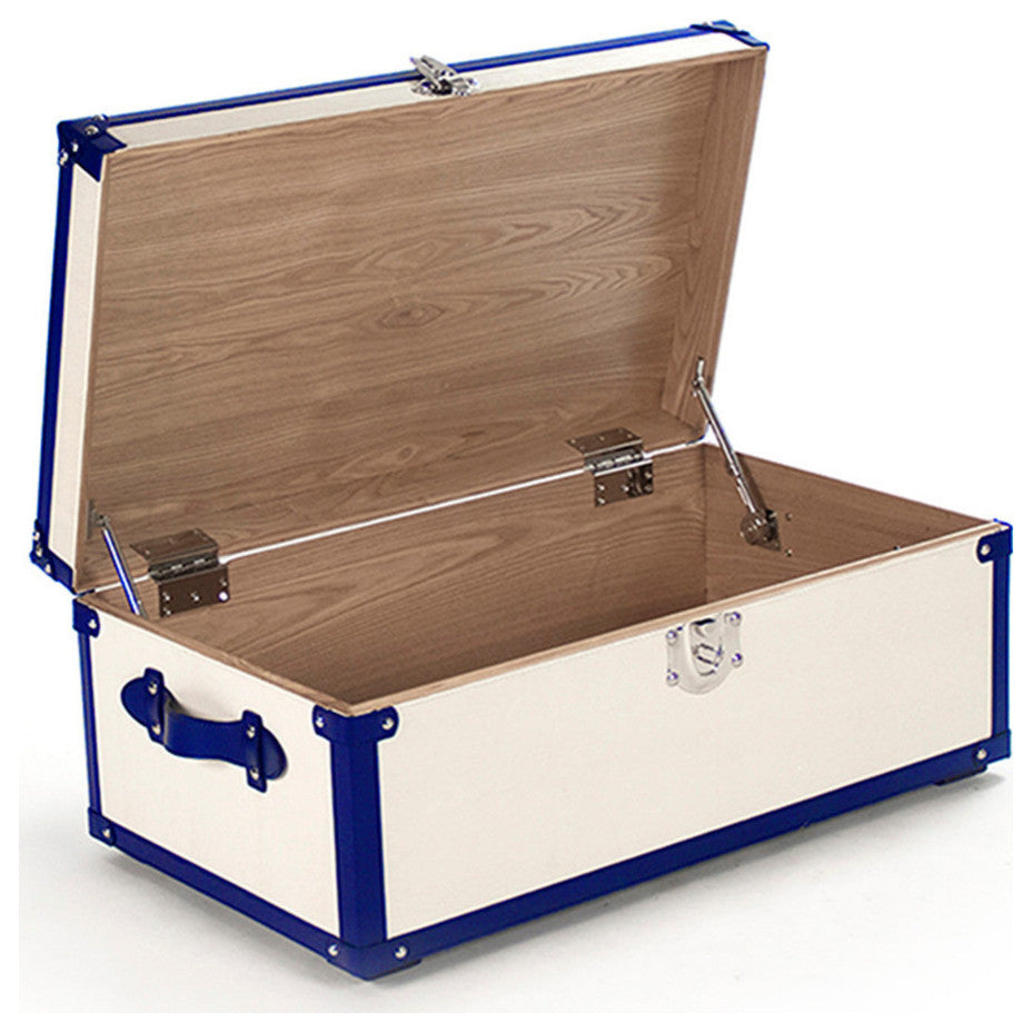 Madalene Trunk