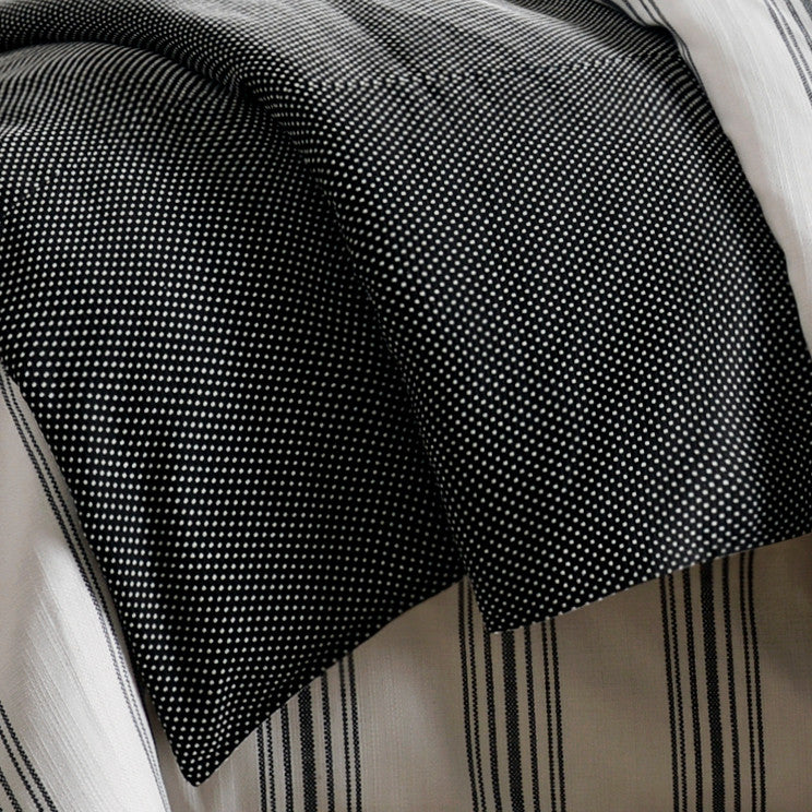 Blackberry Polka Dot Duvet Cover, Super Queen