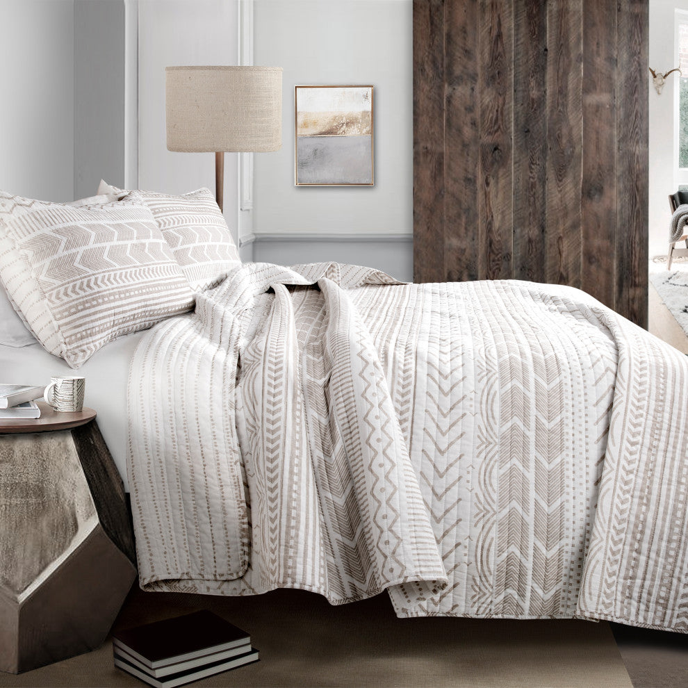 Hygge Geo 3-Piece Quilt Set, Taupe, King