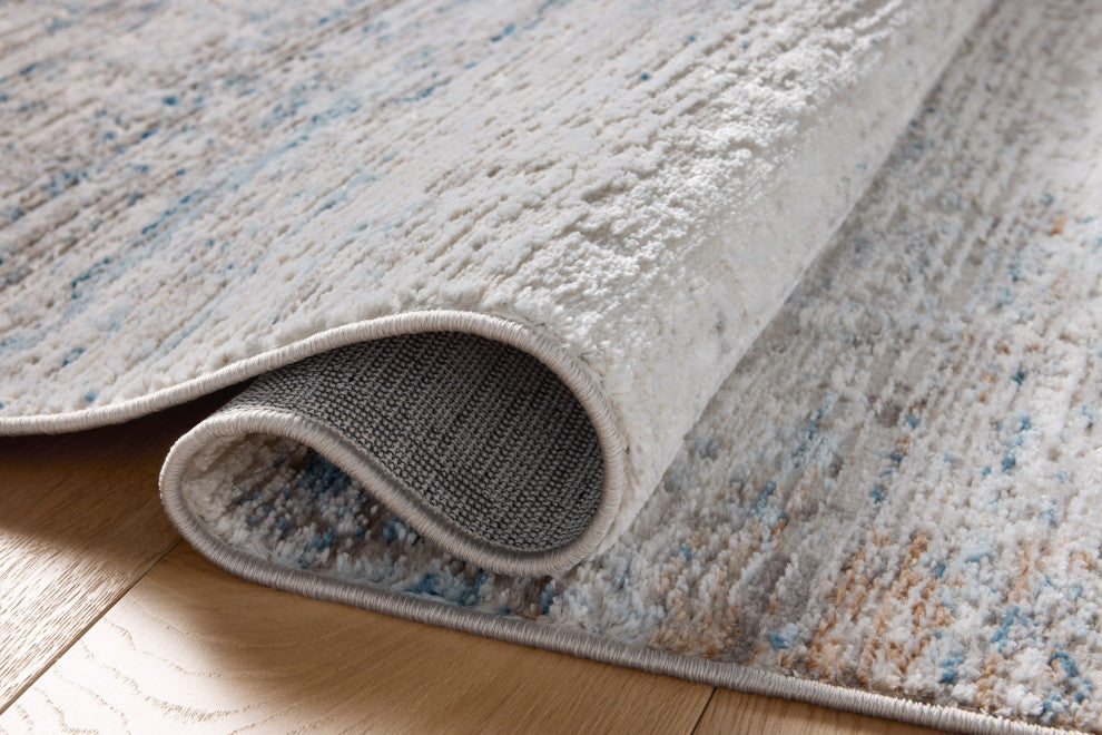 Loloi Townes Ivory / Sky 5'-3" x 7'-6" Area Rug