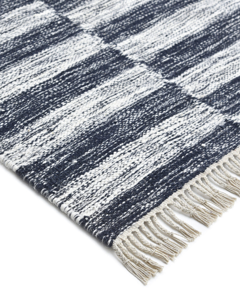 Louella, Handmade Area Rug 10' 0" x 14' 0"