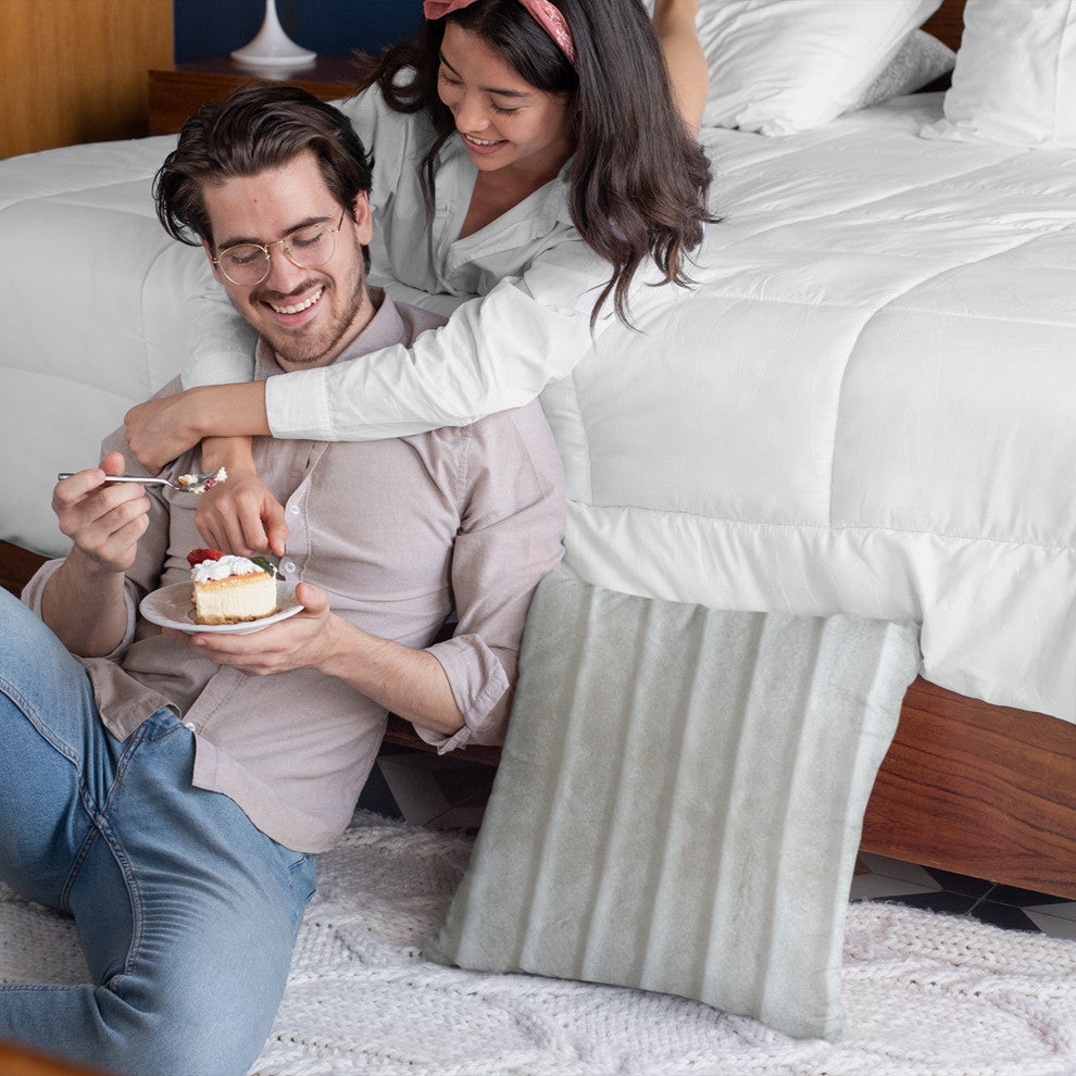 Plutus Off White Soft Snow Faux Fur Luxury Throw Pillow, Off White, 18" x 18"