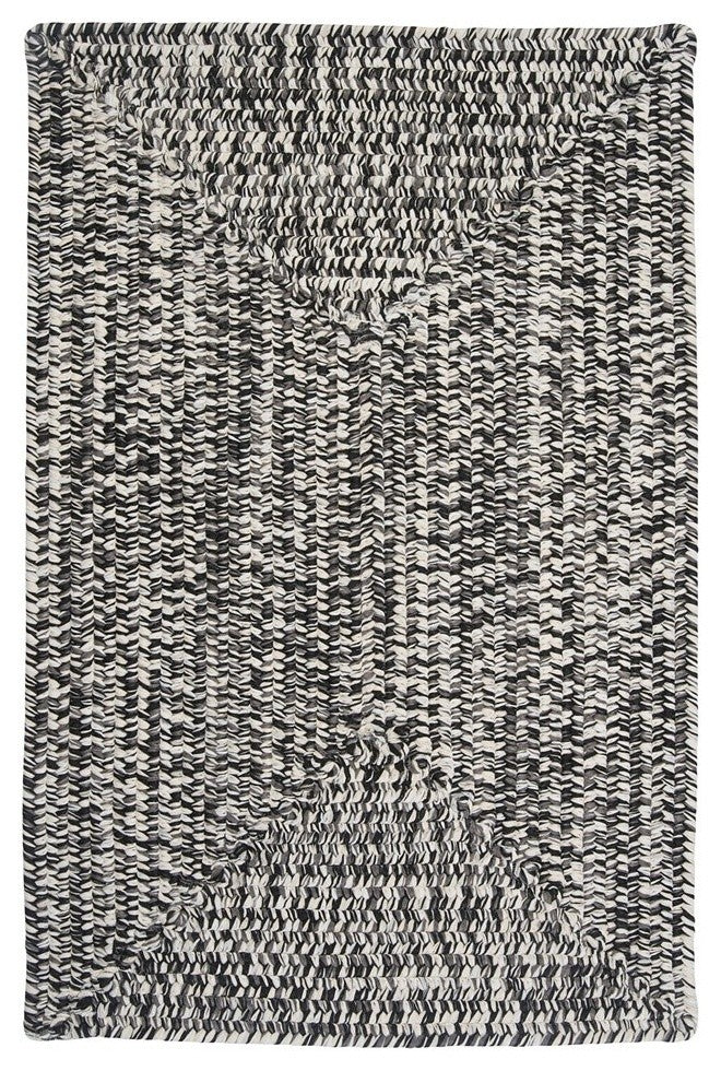 Colonial Mills Catalina CA29 Blacktop Indoor/Outdoor Area Rug, Rectangular 2'x8'