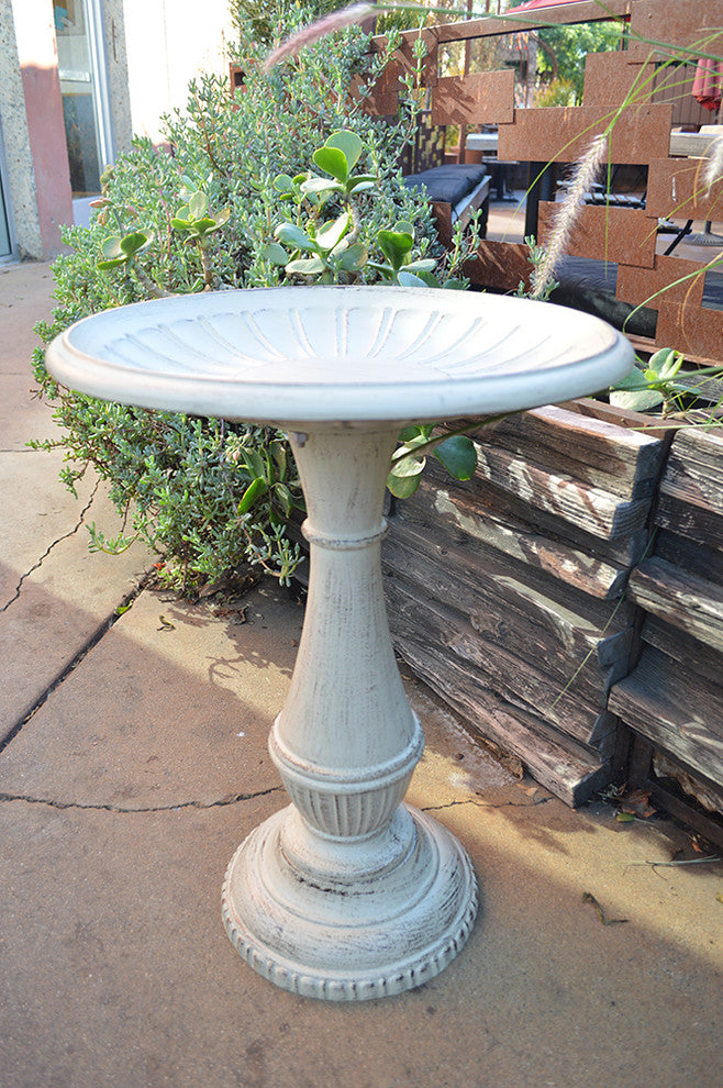 Kingston Birdbath in Antique White