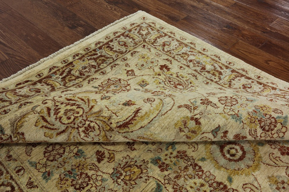 Floral Ivory Oushak Chobi Hand-Knotted Wool Rug, 6'x9'