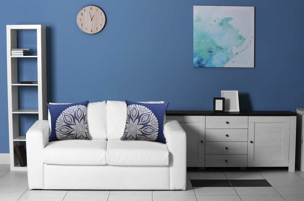 Caitlin 20"x20" Indigo Crochet Motif Pillow