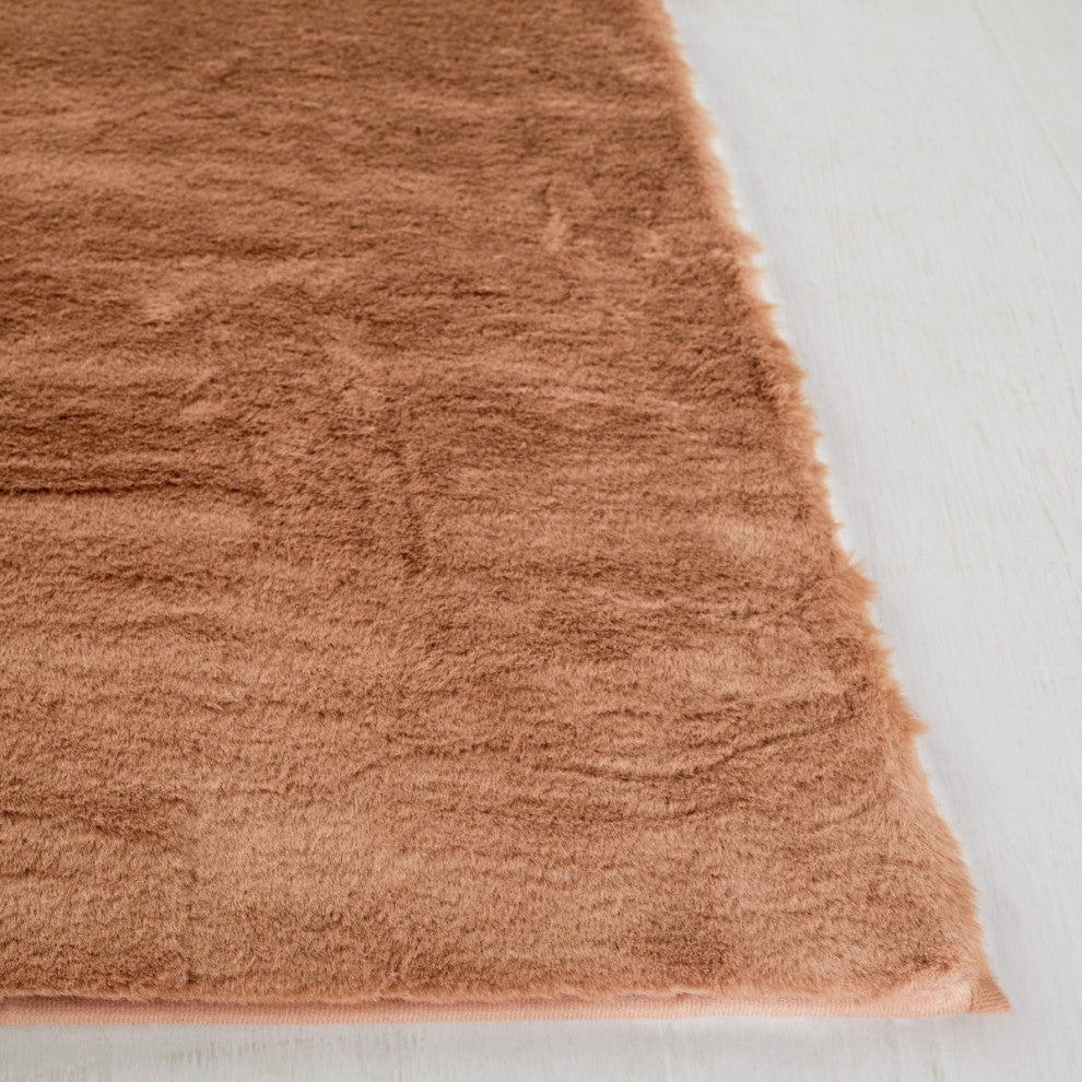 Safavieh Faux Rabbit Fur FRF976 Rug Machine-Washable, Brown, 4'x6'