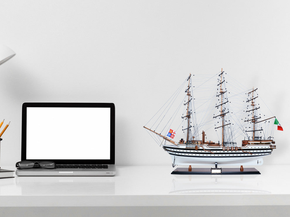 AMERIGO VESPUCCI PAINTED