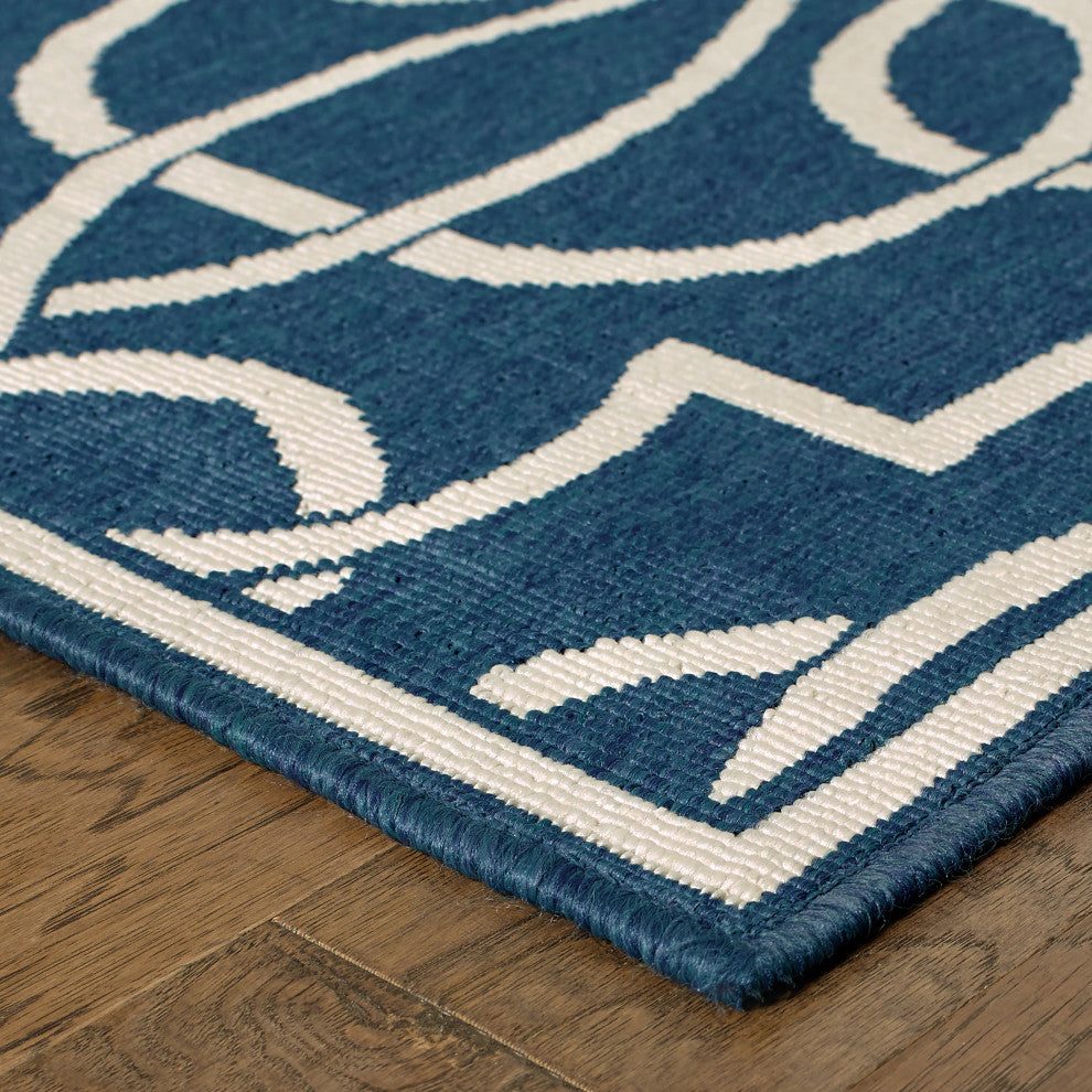 Madelina Lattice Scrollwork Navy Indoor or Outdoor Rug, 7'10"x10'10"