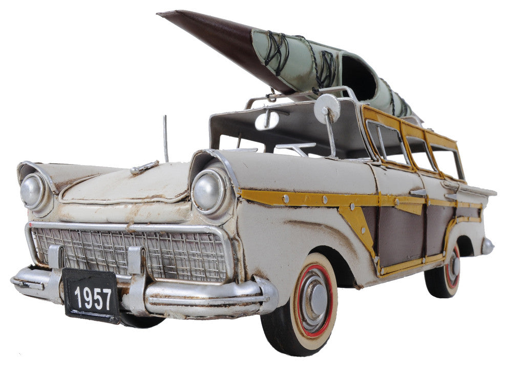Fords Woody-Look Country Squire With Kayak Iron Model