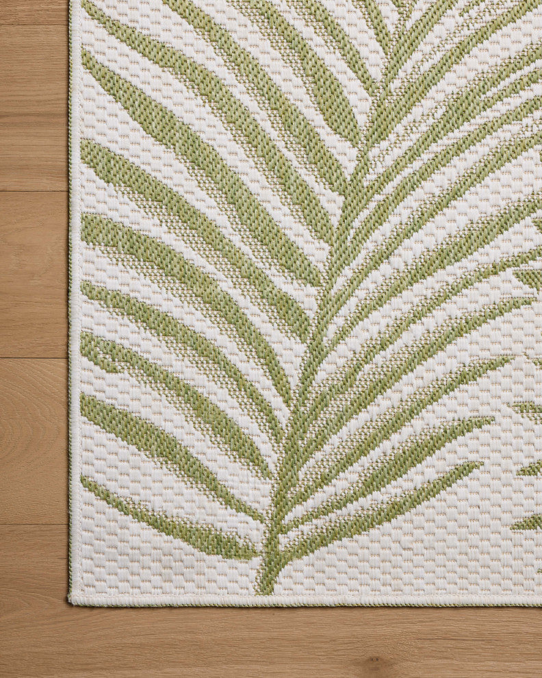 Loloi Easton Ivory / Green 4'-0" x 6'-0" Accent Rug