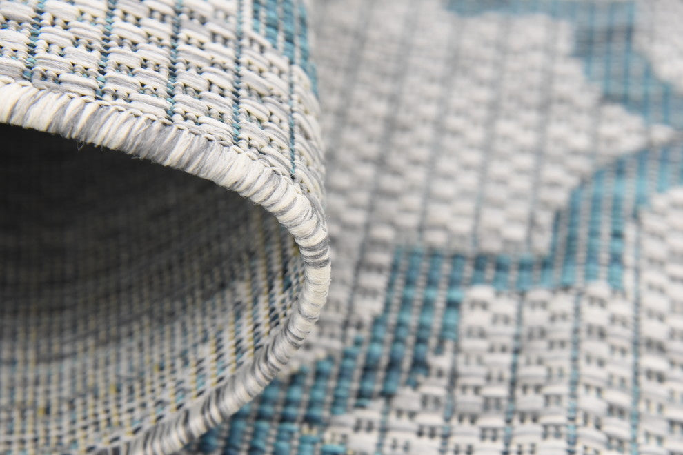 Unique Loom Gray Trellis Outdoor 5' 0 x 8' 0 Area Rug