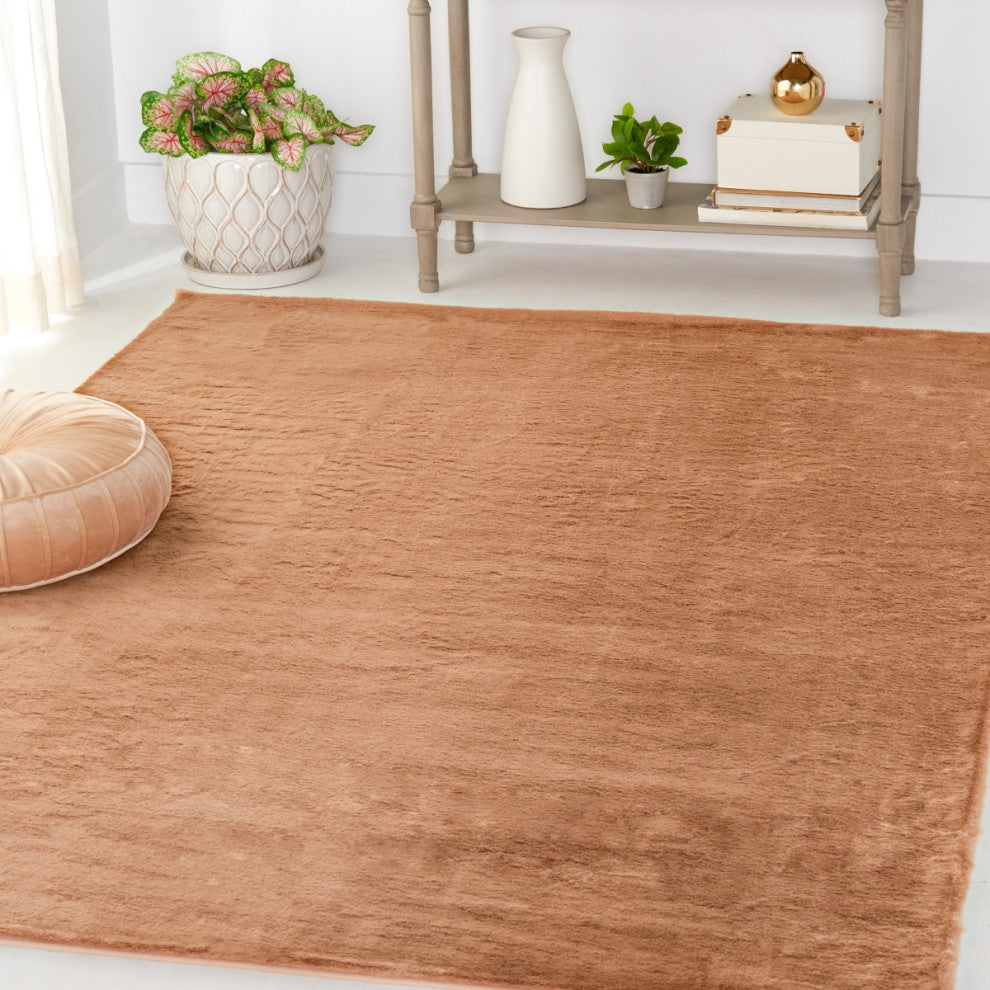 Safavieh Faux Rabbit Fur FRF976 Rug Machine-Washable, Brown, 4'x6'