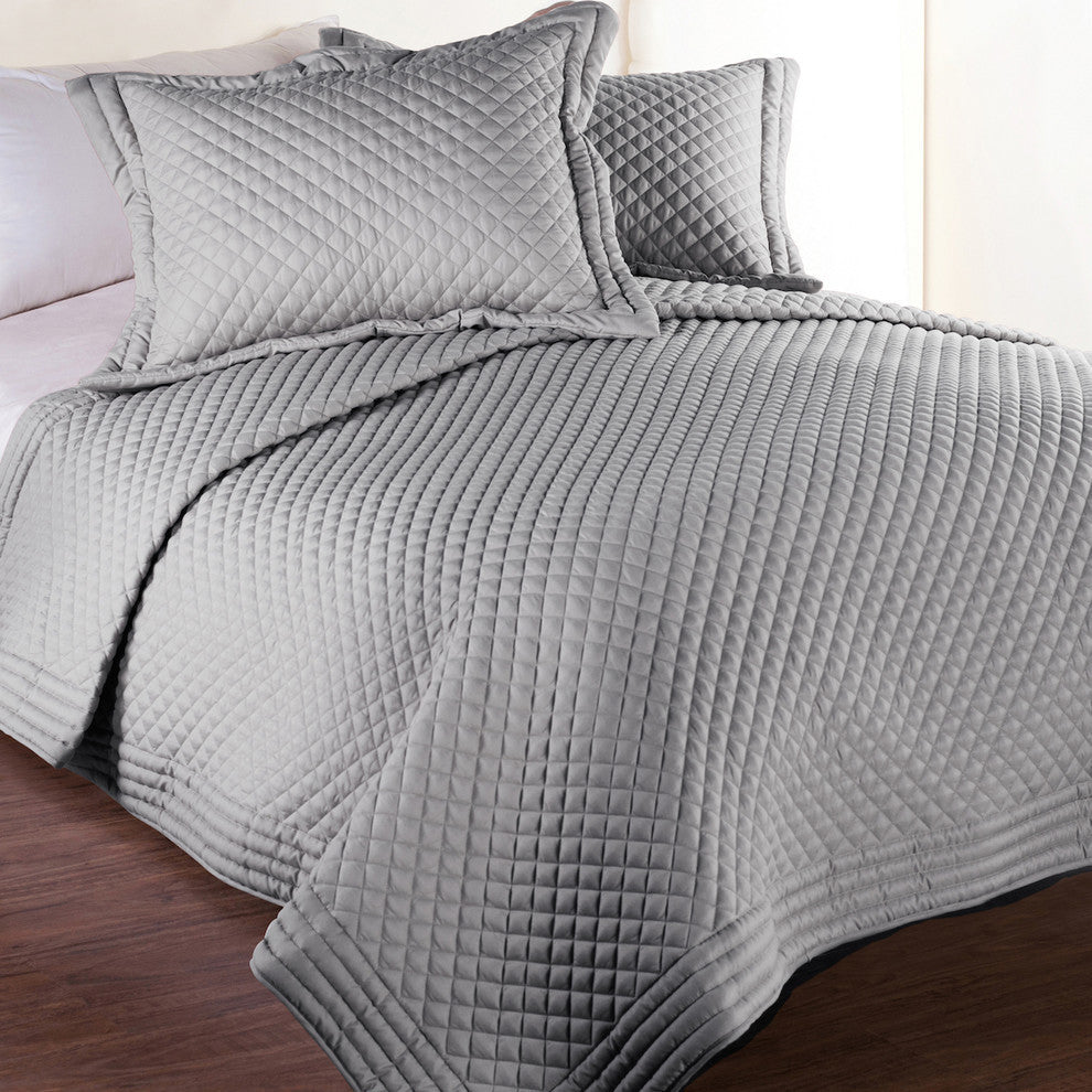 Lotus Home Diamondesque Water and Stain Resistant Quilt, Silver, Twin