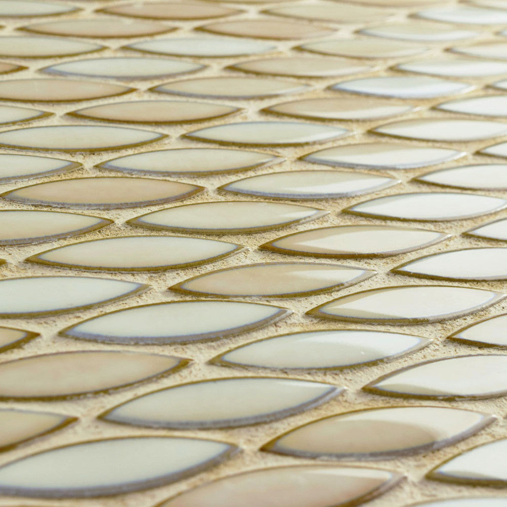 Pescado Glossy Ceramic Mosaic Floor and Wall Tile, Glossy Crema