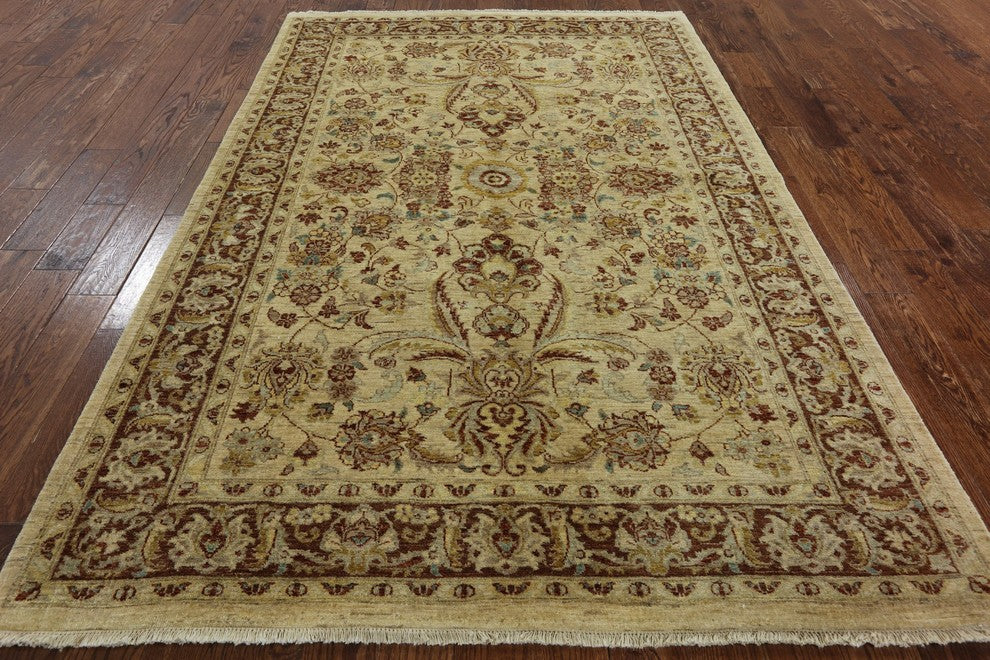 Floral Ivory Oushak Chobi Hand-Knotted Wool Rug, 6'x9'