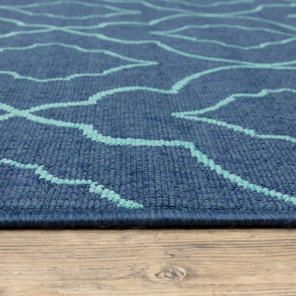 Madelina Lattice Navy and Blue Indoor or Outdoor Area Rug, 6'7"x9'6"