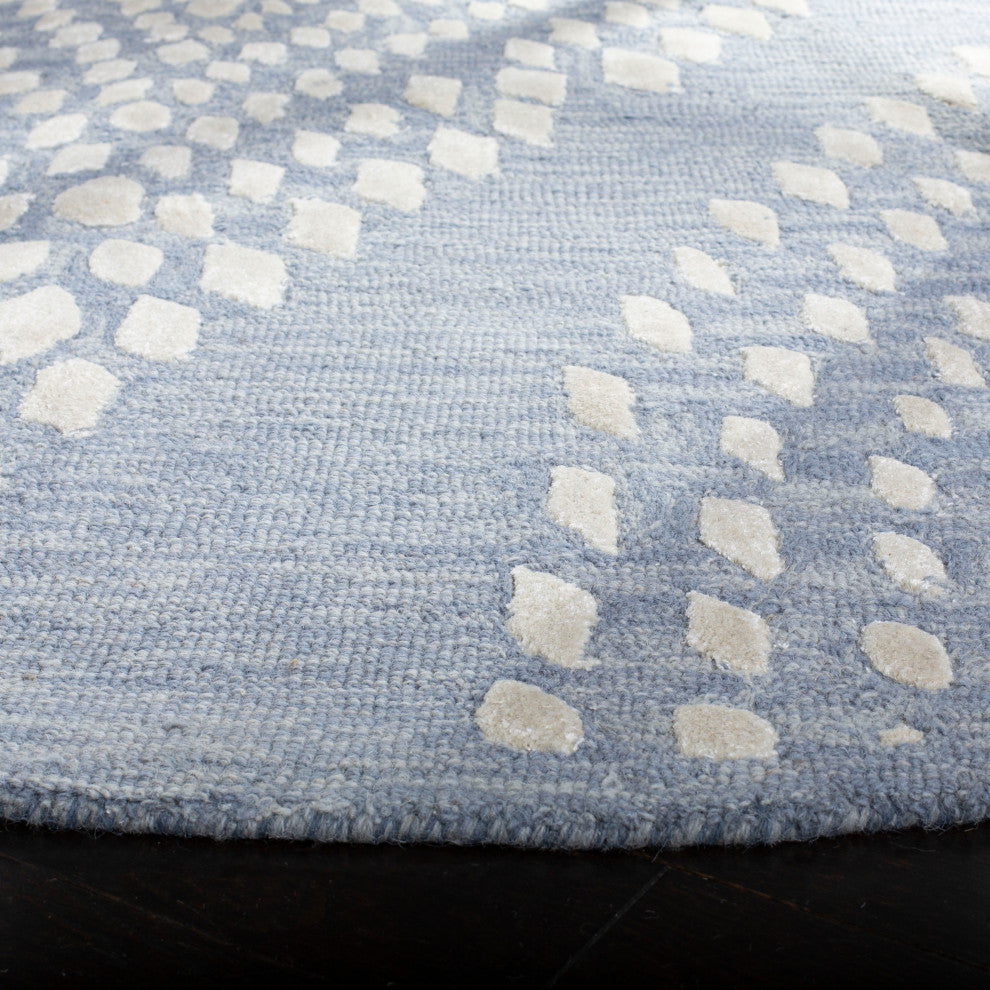 Safavieh Bella Bel126A Rug, Blue/Ivory, 5'0" X 5'0" Round