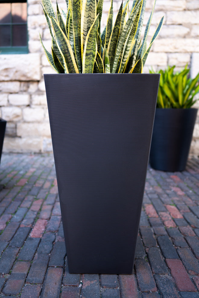 Pro Series Column Grooved Planter, 40", Black