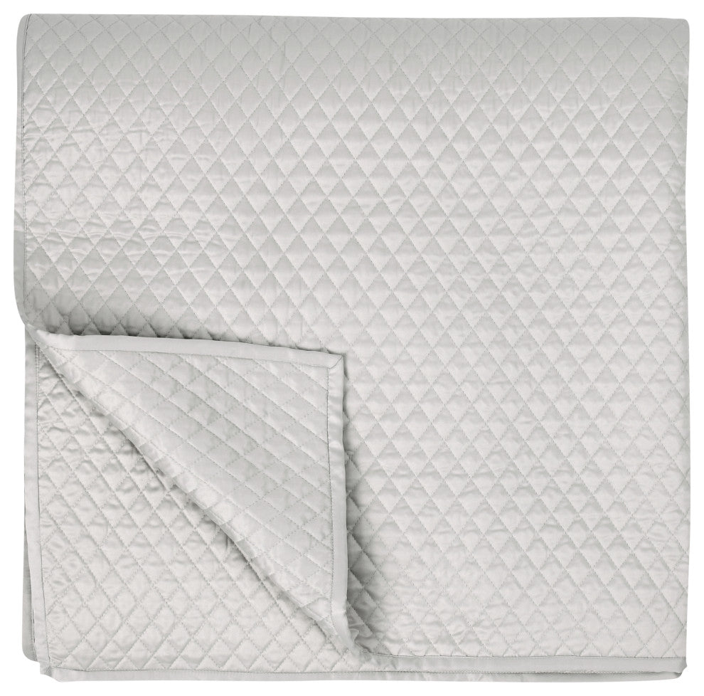 Winthrop 100% Sateen Silver Quilt by Kosas Home, Silver Gray, King