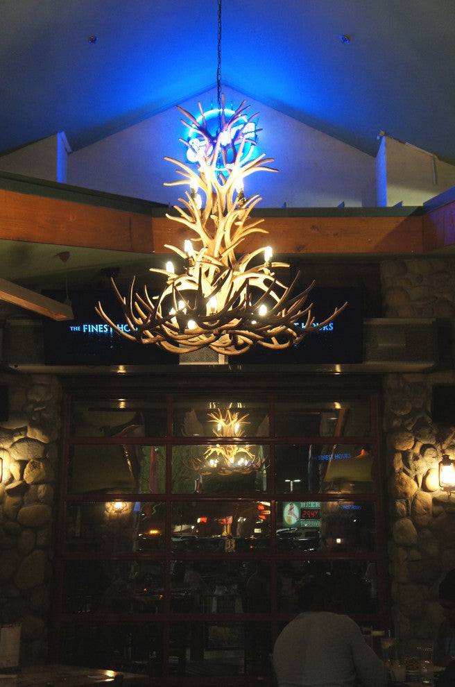 Reproduction Antler Tall Spruce Mule Deer Chandelier Light, RL-17
