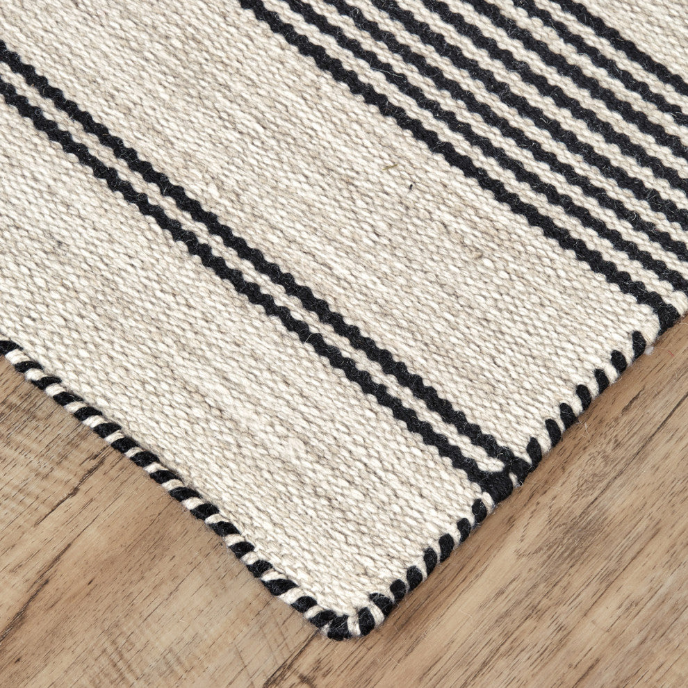 Weave & Wander Granberg Eco-Friendly PET Rug, Black, 4' X 6'