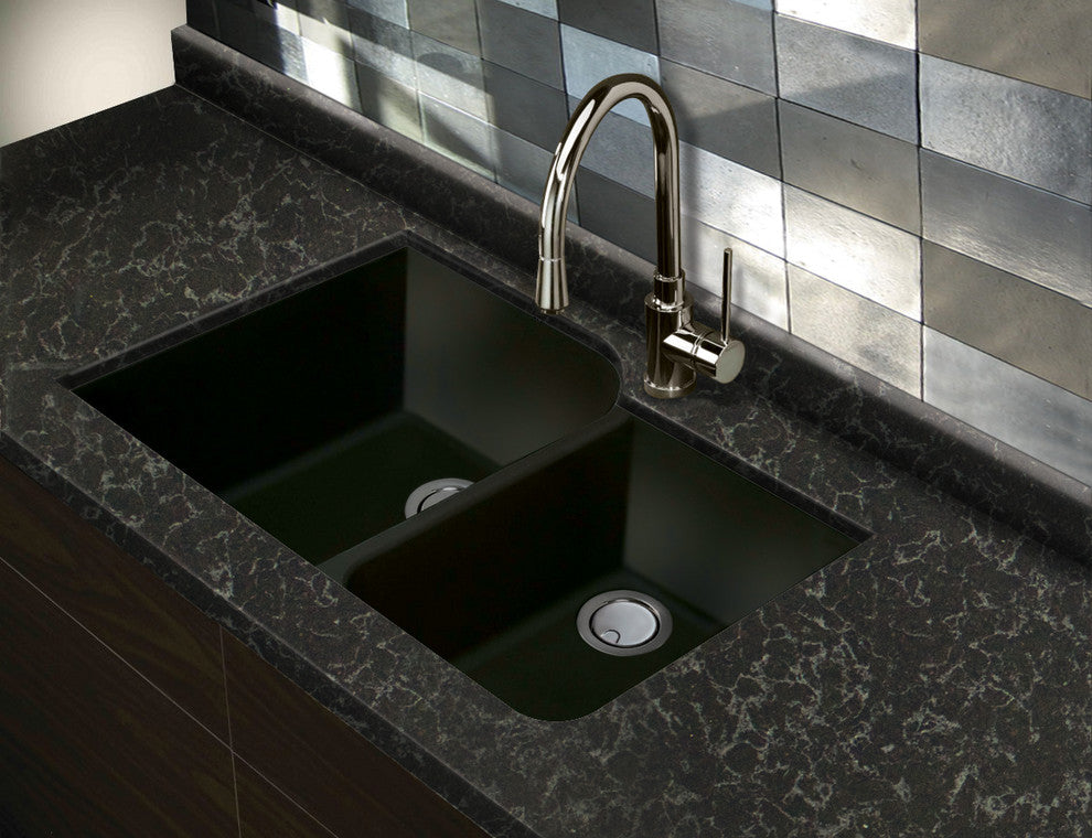 Transolid Radius Granite 31-in Undermount Kitchen Sink