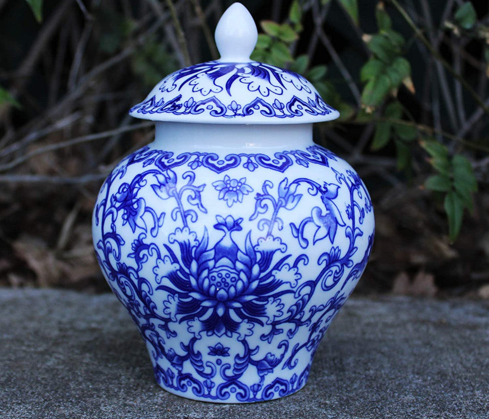 Style Blue and White Porcelain Helmet-shaped Temple Jar