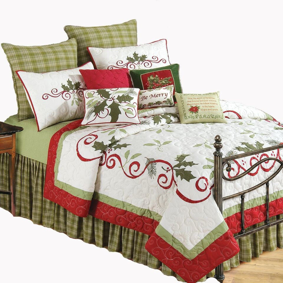 Holiday Garland Full/Queen Quilt Set by C & F, 4-Piece