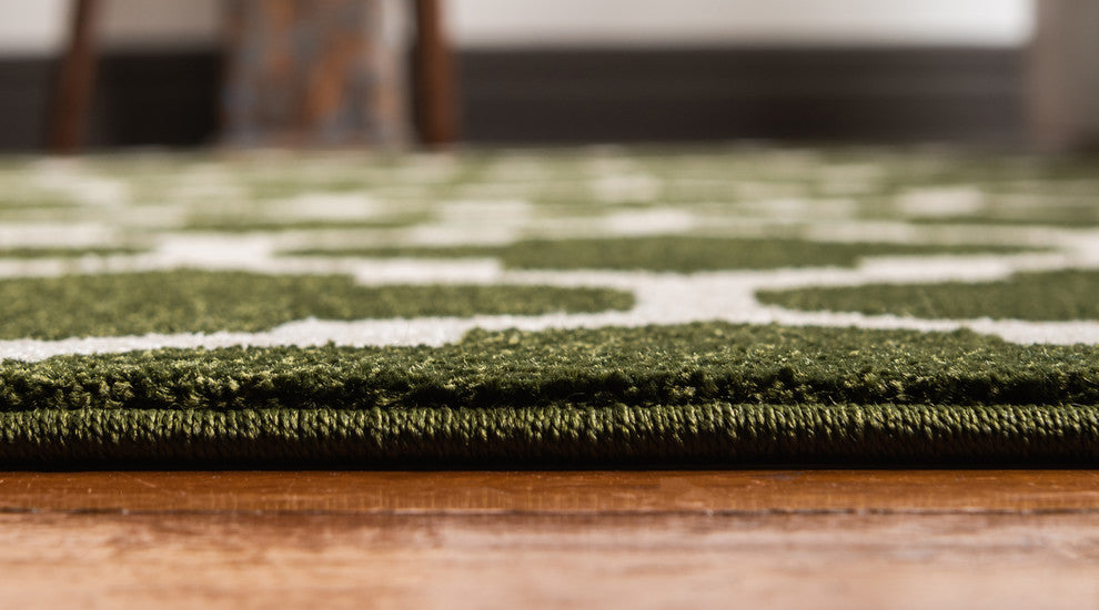 Unique Loom Dark Green Philadelphia Trellis 5' 0 x 8' 0 Area Rug