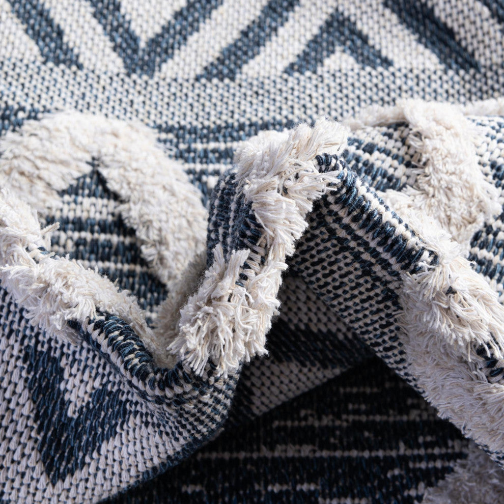 Unique Loom Sabrina Soto Casa  Valencia Area Rug