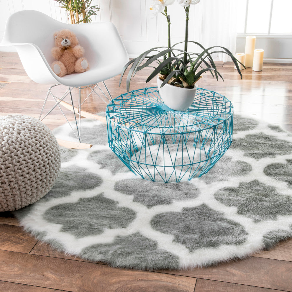 Nuloom Faux Sheepskin Shaunna Rug, Grey 5'Round