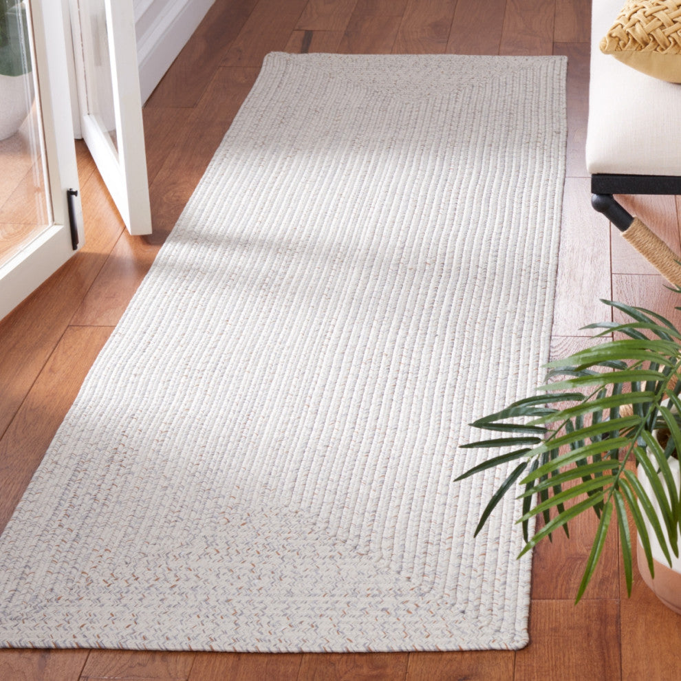 Safavieh Braided BRA201 Rug Machine-Washable, Ivory/Light Grey, 2'3"x10'