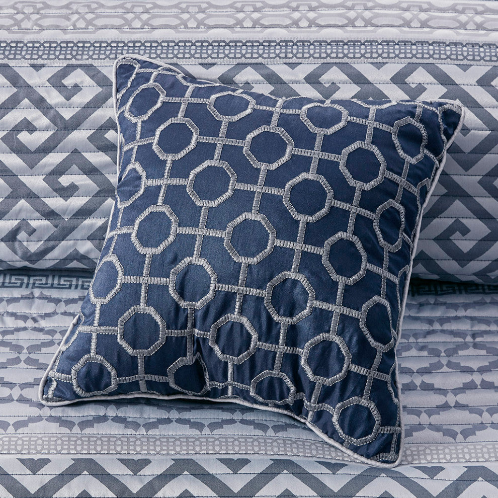 Madison Park Bennett 4 Piece Jacquard Quilt Set With Throw Pillow, Navy