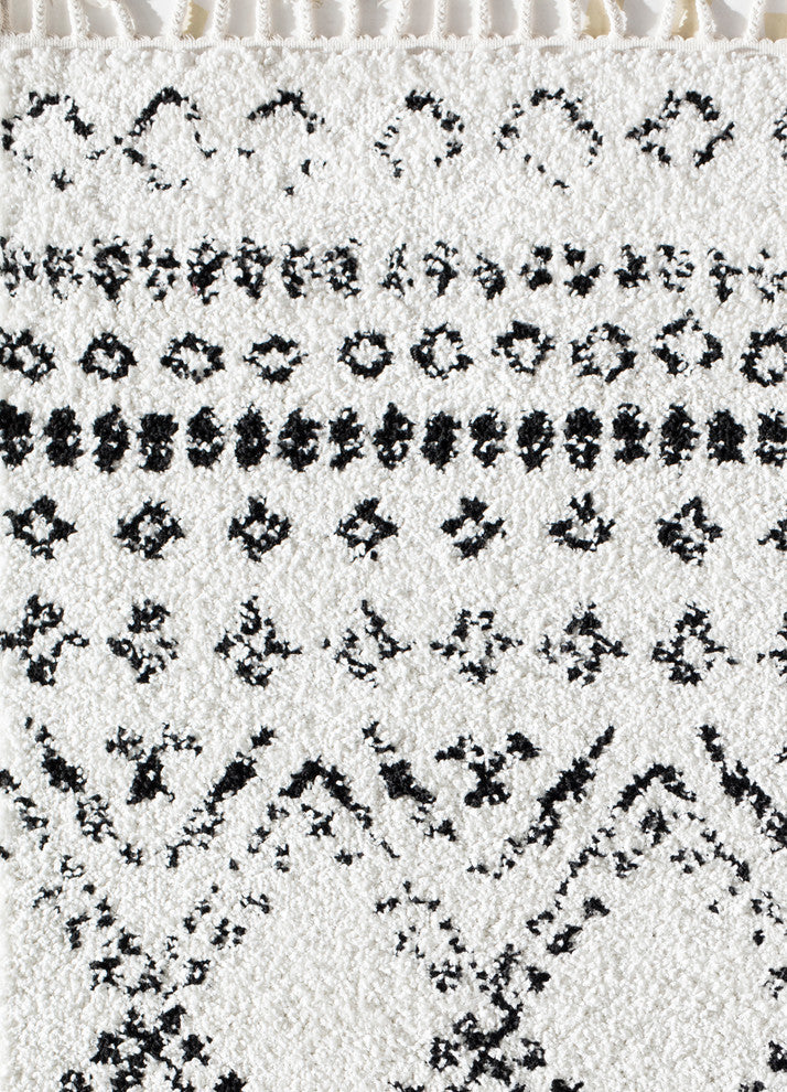 Moon Moroccan Tribal Shag Soft Touch Area Rug, Whisper White, 8' X 10'