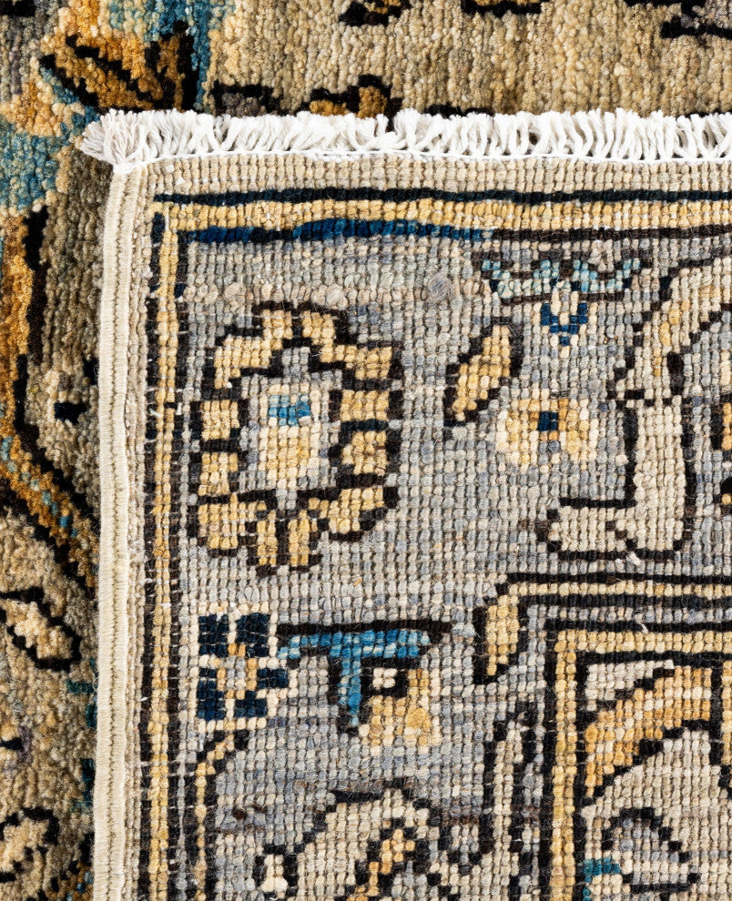 Serapi One-of-a-Kind Hand-Knotted Area Rug Light Gray, 3'11" x 5'10"