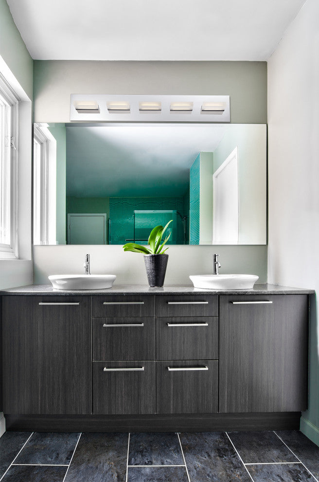4 Light Contemporary Vanity, Chrome