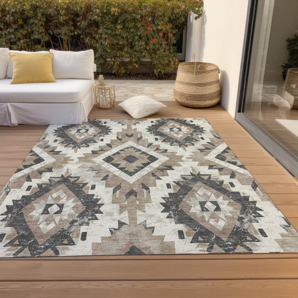 Machine Washable Indoor/Outdoor Chantille ACN1878 Taupe 2'6" x 3'10" Rug