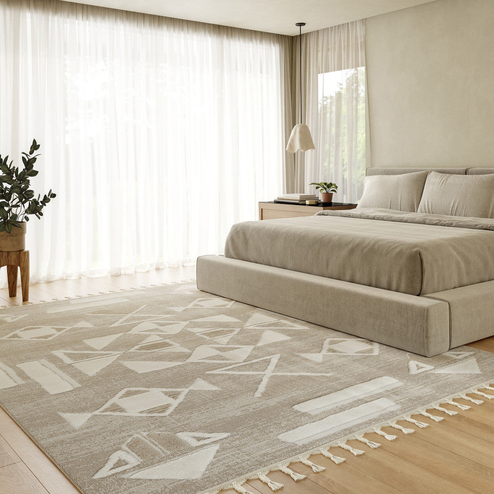 Eden Southwestern Tasseled Area Rug, Light Beige 2' 8" x 8'