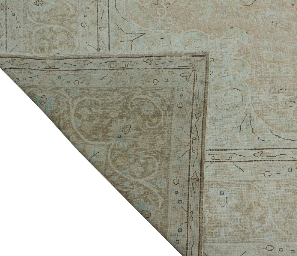 Fine Vintage Uriah Lt. Brown Rug