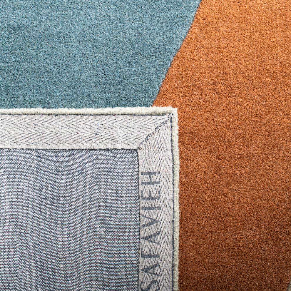 Safavieh Rodeo Drive Collection RD863A Rug, Gold, 8' x 11'